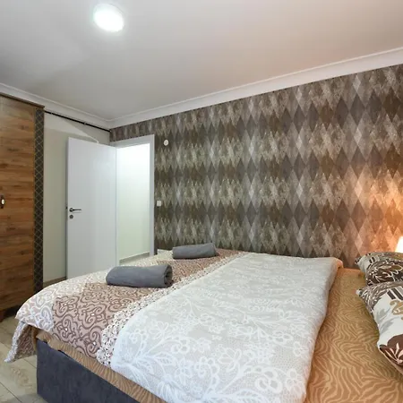 Uzay Lägenhetshotell 4*